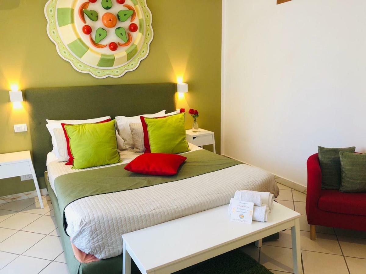 B&B Antichi Colori Cinisi Bagian luar foto