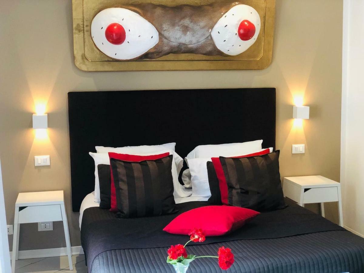 B&B Antichi Colori Cinisi Bagian luar foto